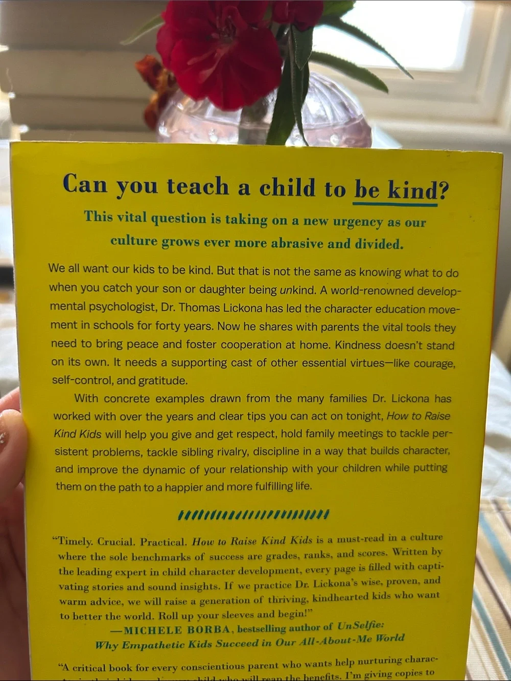 Kind Kids Parenting Guide - Yellow/Blue